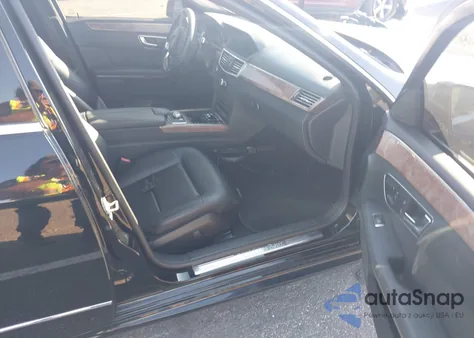 2012 Mercedes-Benz E 350 4Matic z USA, uszkodzony, nr VIN WDDHF8JB5CA650527